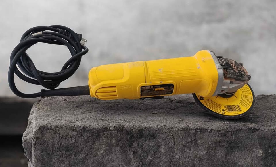 Herramienta esmeril DeWalt 4120-b3