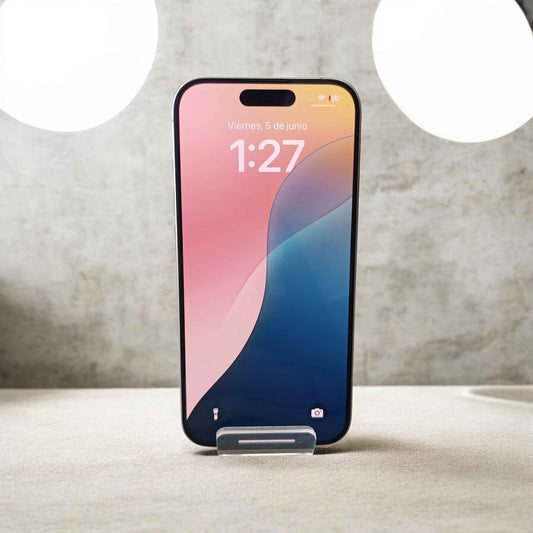 Celular Apple 15 pro 86% 256gb liberado