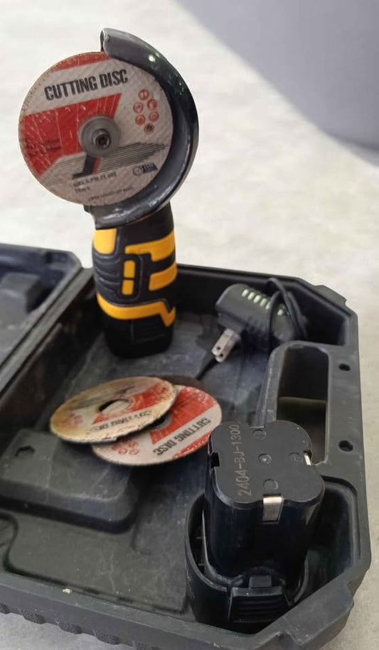 Herramienta esmeril mini 2 pilas y cargador