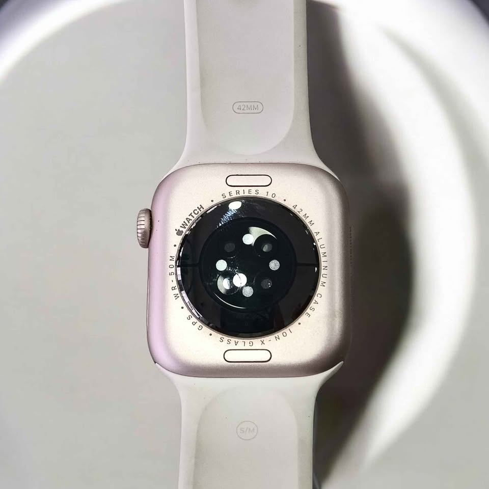 Reloj Apple series 10 42mm con cargador