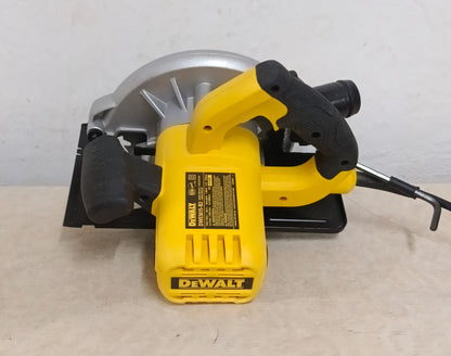 Sierra circular DEWALT, usado