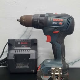 TALADRO INALAMBRICO BOSCH CON CARGADOR MODELO GSB 18V-50