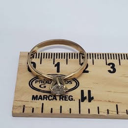 💍 ANILLO DE ORO DE 8 KILATES CON PESO DE 2.6 GRAMOS DEL NUNERO 10.5