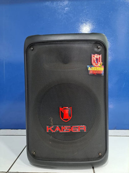 BOCINA KAISER con cable de cargador