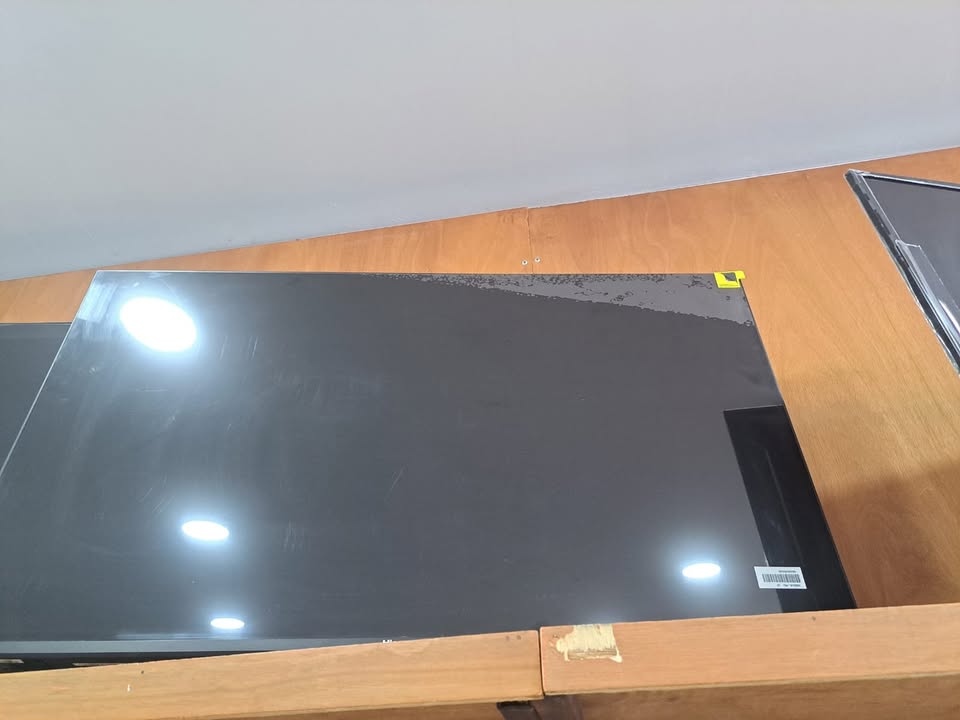 Pantalla Hisense 40H4030F4 40 pulg.