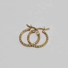 ARETES DE ORO DE 10 KILATES CON PESO DE 1 GRAMO