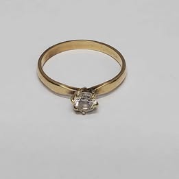 💍 ANILLO DE ORO DE 8 KILATES CON PESO DE 2.6 GRAMOS DEL NUNERO 10.5
