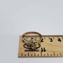 💍 ANILLO DE ORO DE 10 KILATES CON PESO DE 3.8 GRAMOS DEL NUMERO 10.5