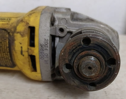 Mini Esmeril Dewalt sin disco, usado