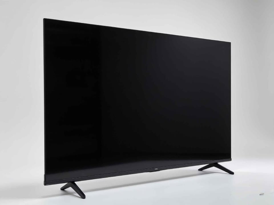 PANTALLA HISENSE SMART TV 55 PULGADAS CON CONTROL.