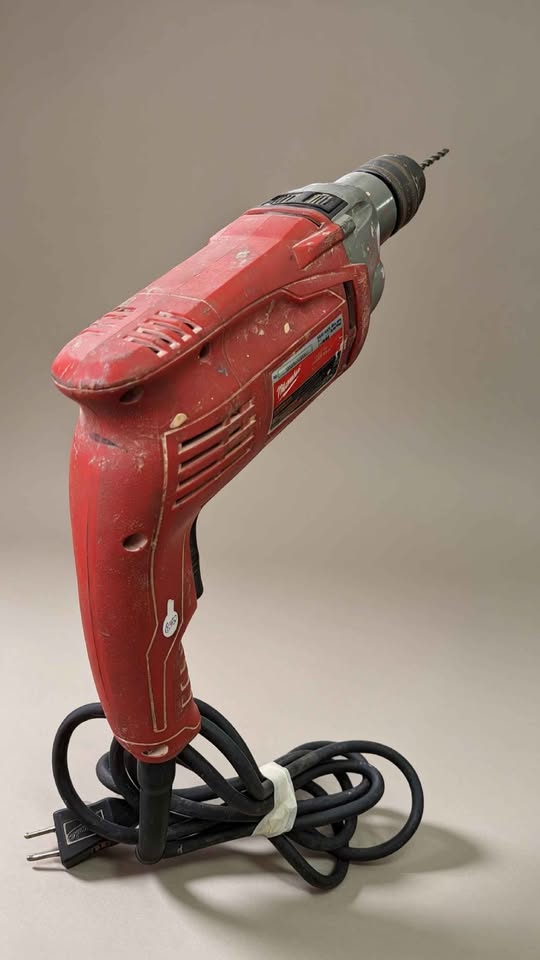 Herramienta taladro Milwaukee