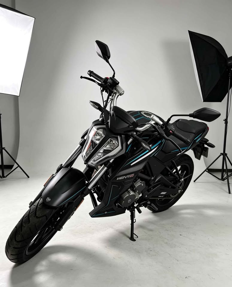 Motocicleta Vento Storm 300 año 2025