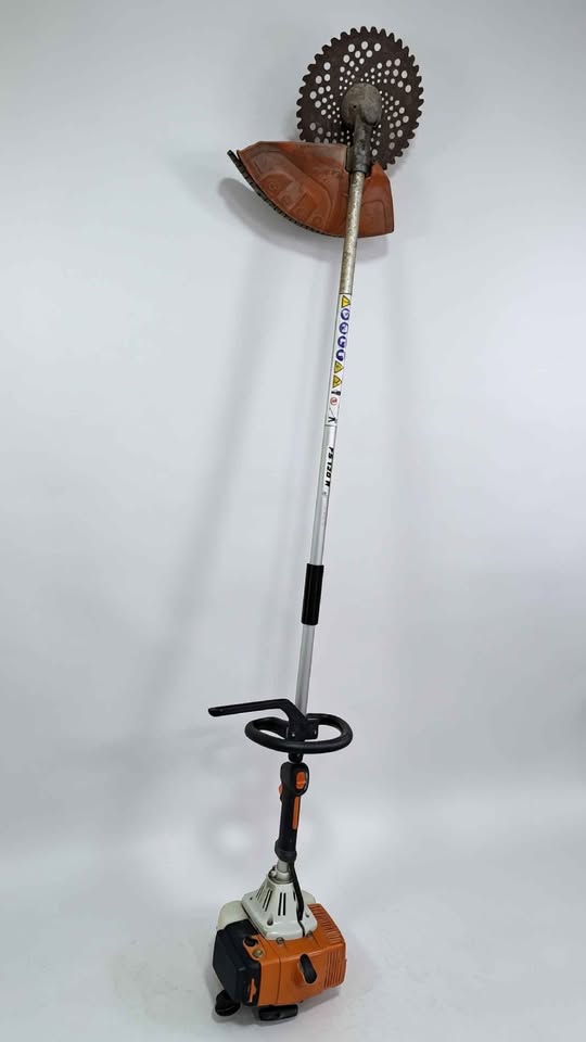 DESBROZADORA STIHL MOD. FS120R