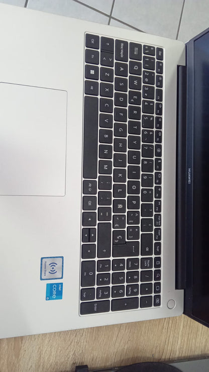 💻 LAPTOP HUAWEI 256 GB 16 RAM-usada
