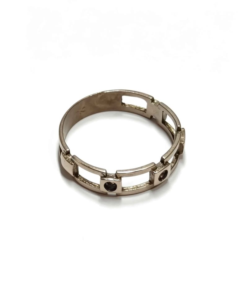 Oro Anillo 8K Peso 1.5 Gramos USADO