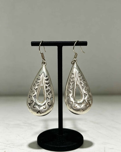 ✨ Plata Par de Aretes con Greca .925 – 4.6 g ✨