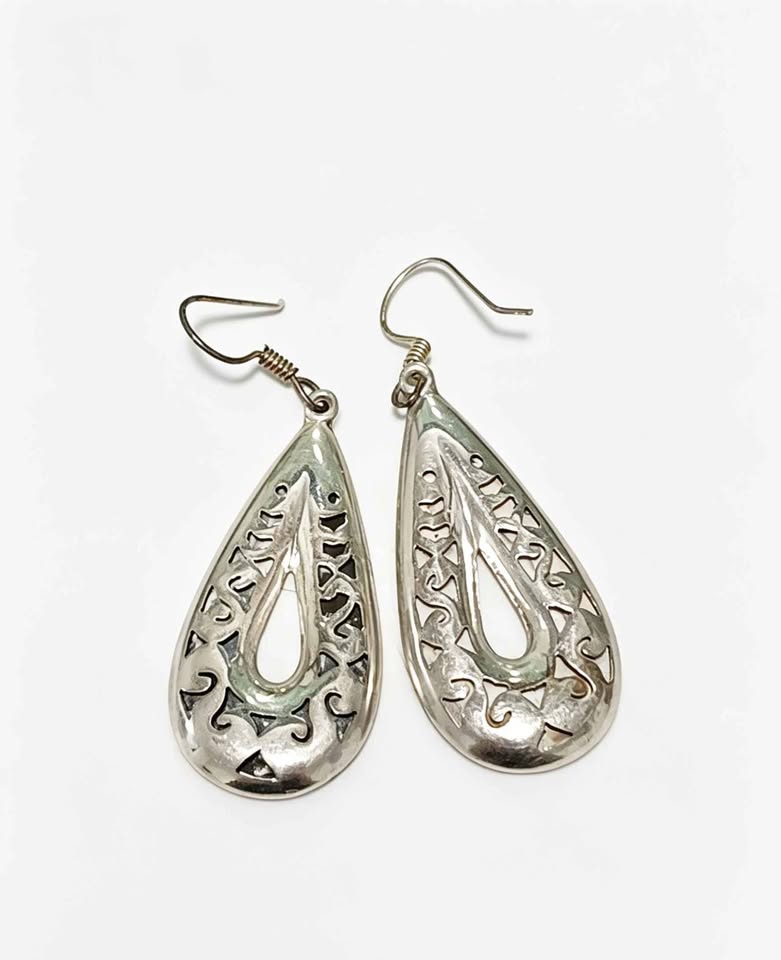 ✨ Plata Par de Aretes con Greca .925 – 4.6 g ✨