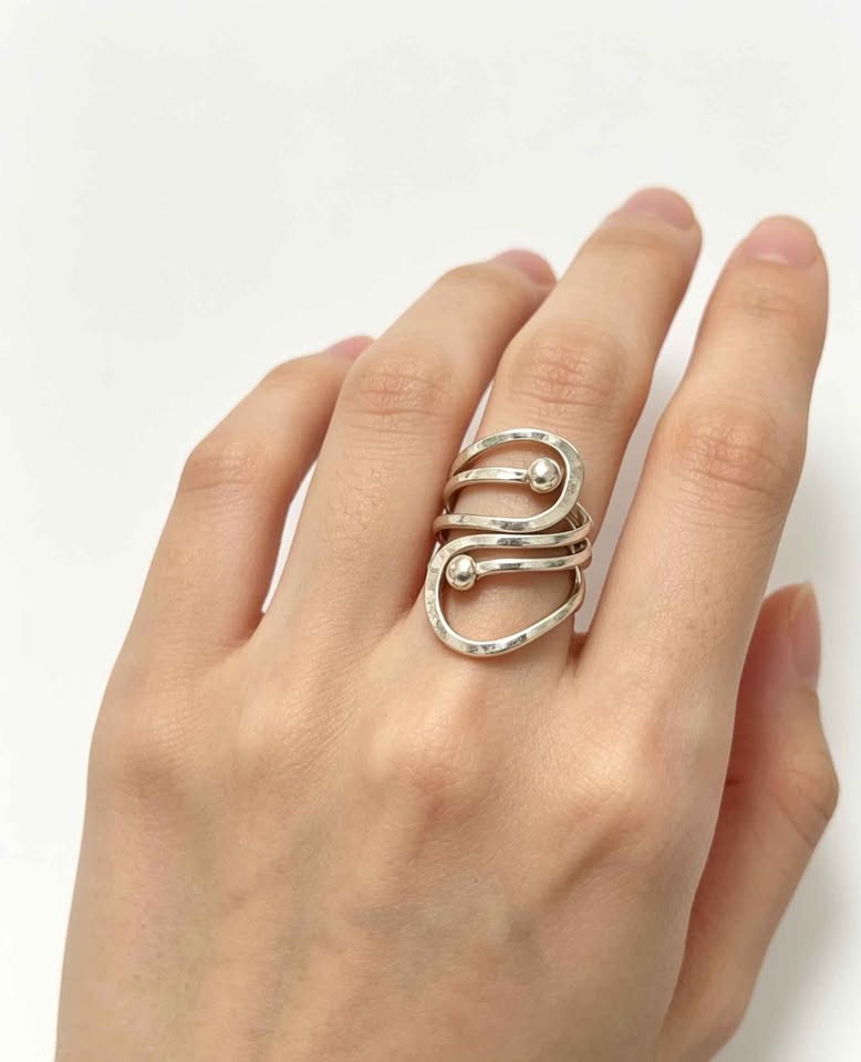 Plata anillo diseño especial .925 peso 5.5g