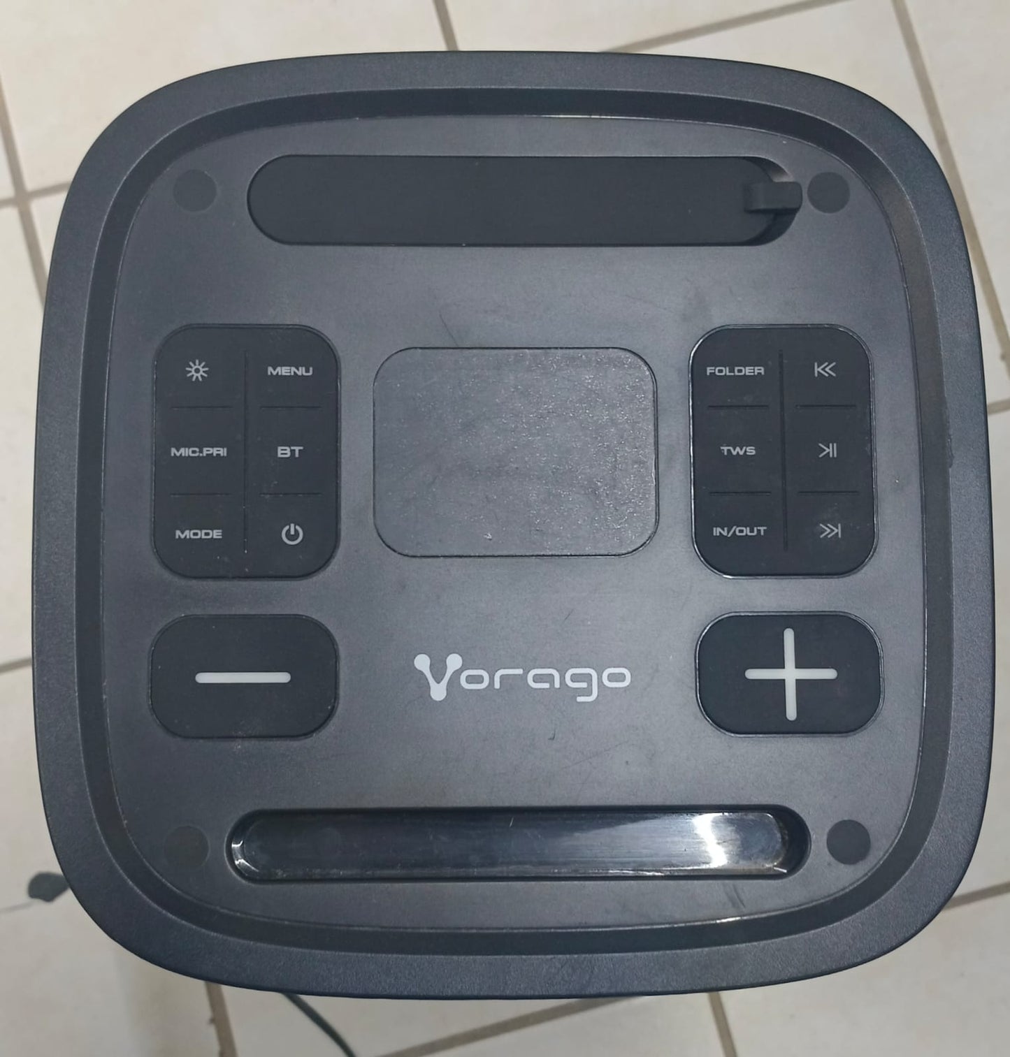 Bocina Recargable VORAGO speaker 580, usado