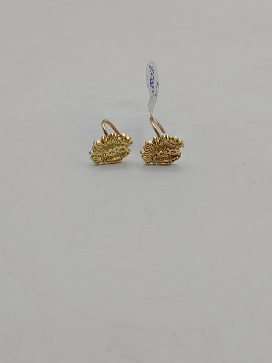 Aretes de carlitos ORO 10k peso 1.4gr, usado