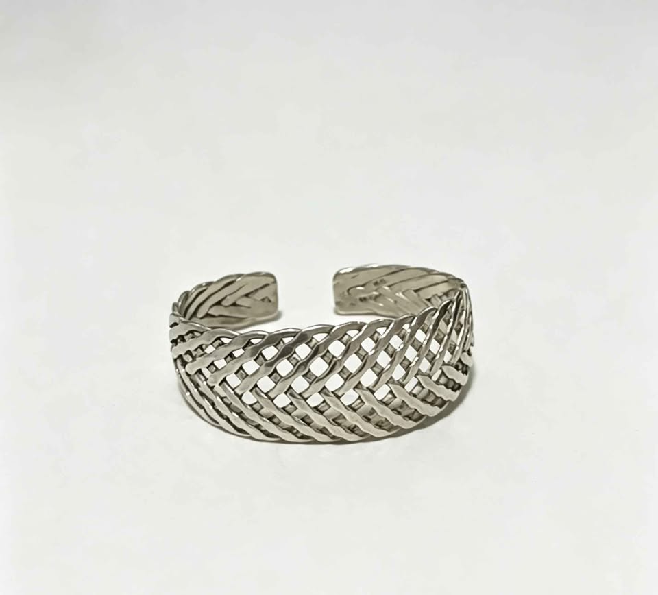 Plata Pulcera rígida tejida .925 peso 29.3g