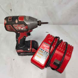 Taladro de impacto Milwaukee