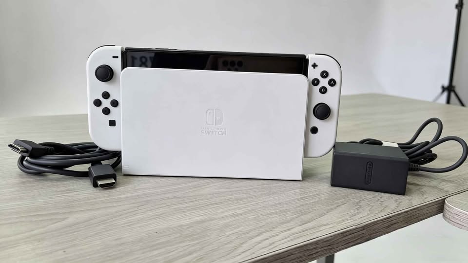 NINTENDO SWITCH OLED
