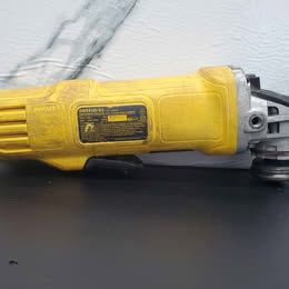 🛠️ MINI ESMERIL DEWALT DWE4120-B3 🛠️