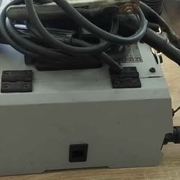 Soldadora 2 en 1 con cables