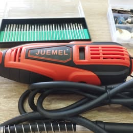 Dremel juemel con asesorios