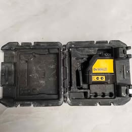 Laser Dewalt con estuche