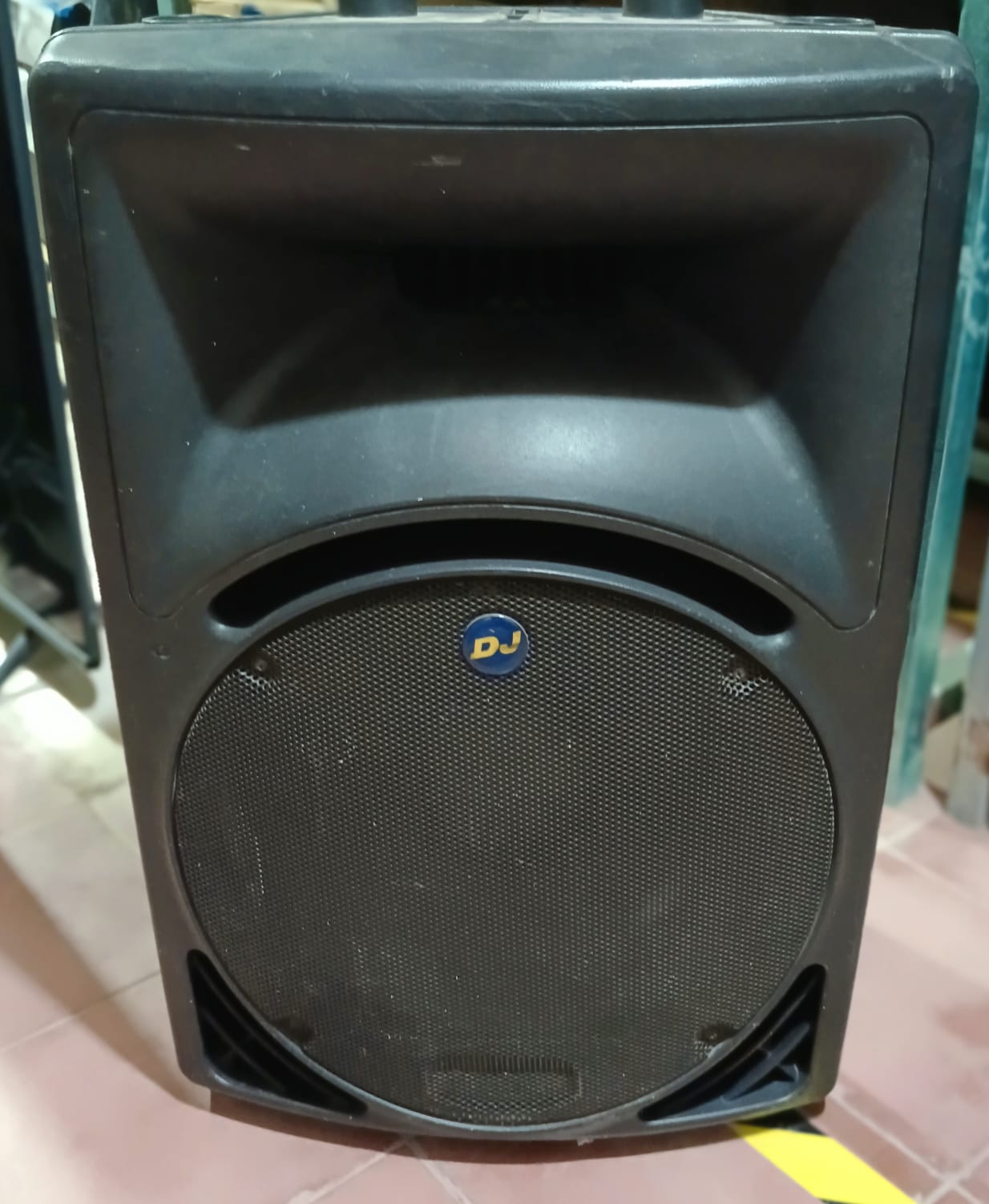 Bocina amplificada AUDIOBAHN pms-15aer,usado