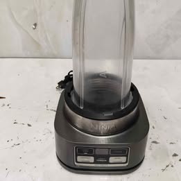 Licuadora ninja con 2 vasos