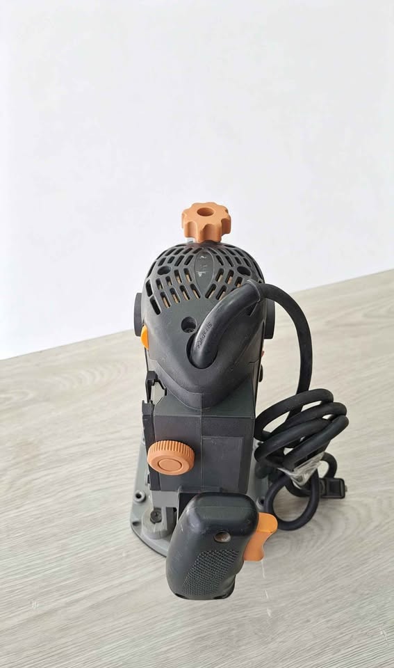 ROUTER TRUPER