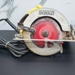 🔥 SIERRA CIRCULAR DEWALT DWE575-B3 CON DISCO DE CORTE 🔥