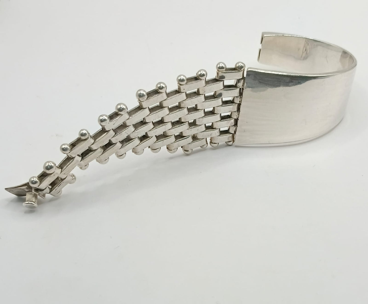 Pulsera con diseño PLATA 925 peso 78.1gr, usado