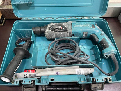 Taladro Makita con estuche incluye brocas-USADO