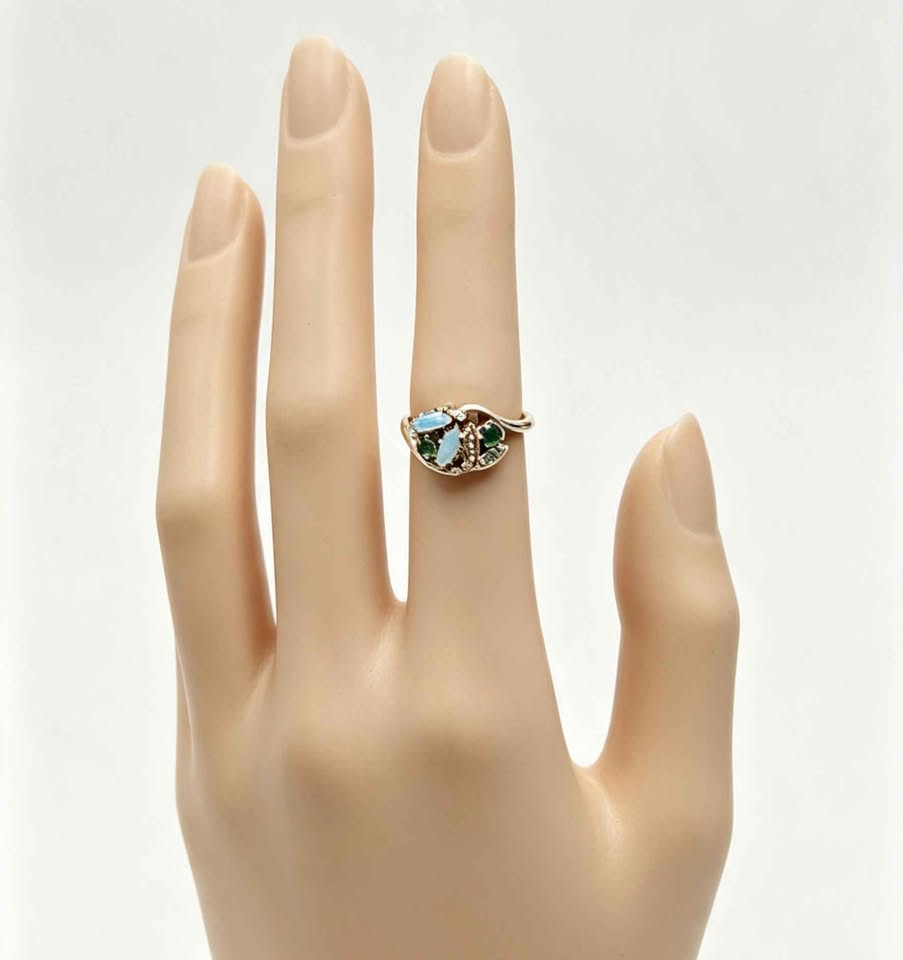 Oro anillo piedras verdes y multicolor 10k 2.2g
