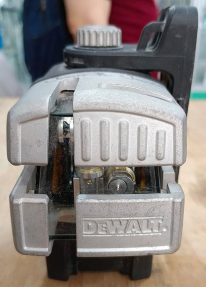 Nivel Laser Dewalt dw089 en ectuche, usado