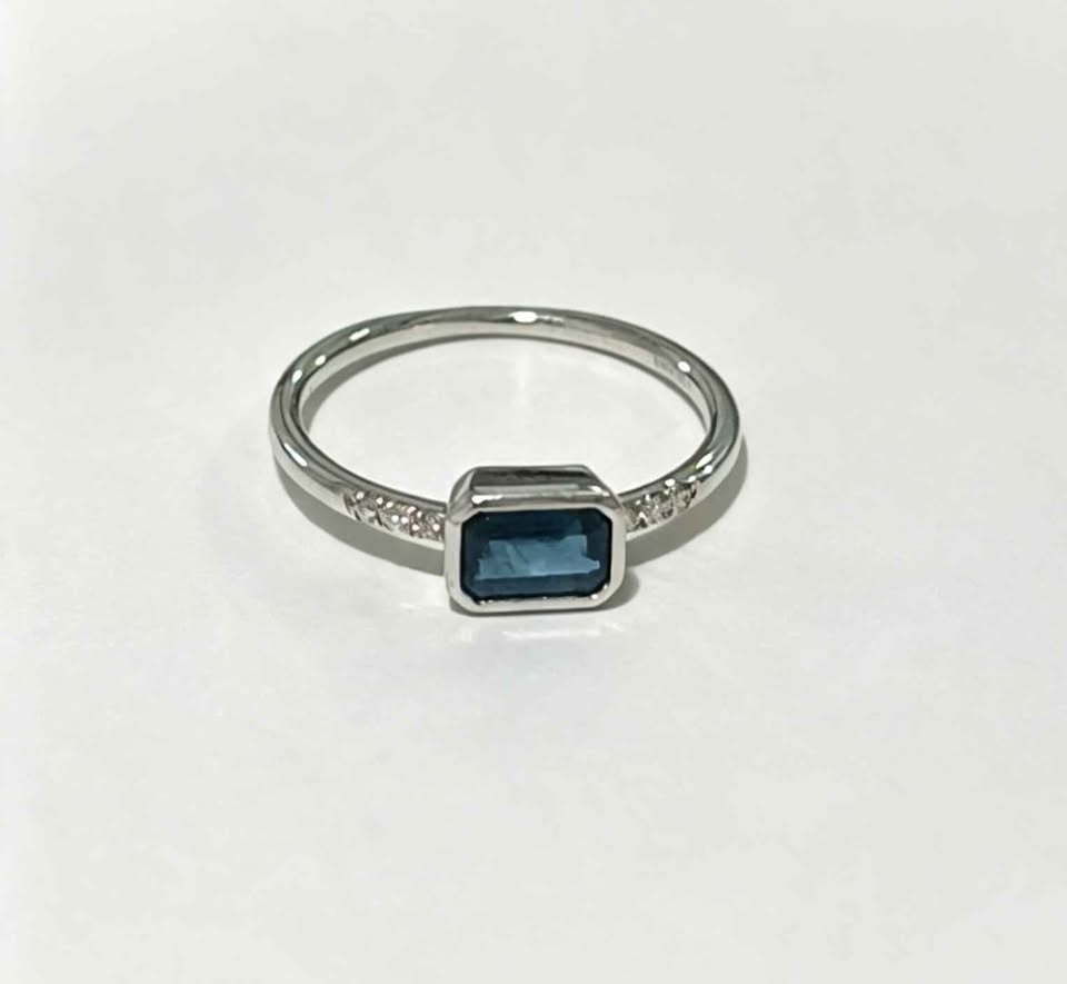 Oro anillo piedra rectangular 14k 1.3g