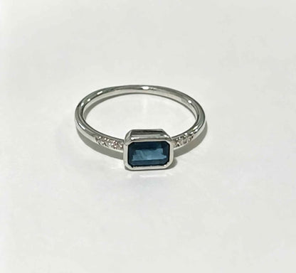 Oro anillo piedra rectangular 14k 1.3g