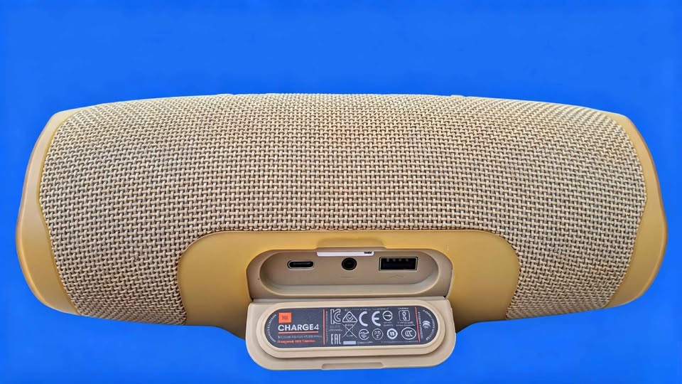 BOCINA JBL CHARGE 4
