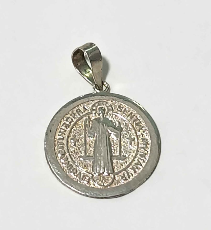 Plata Dije medallita San Benito .925 2.3g