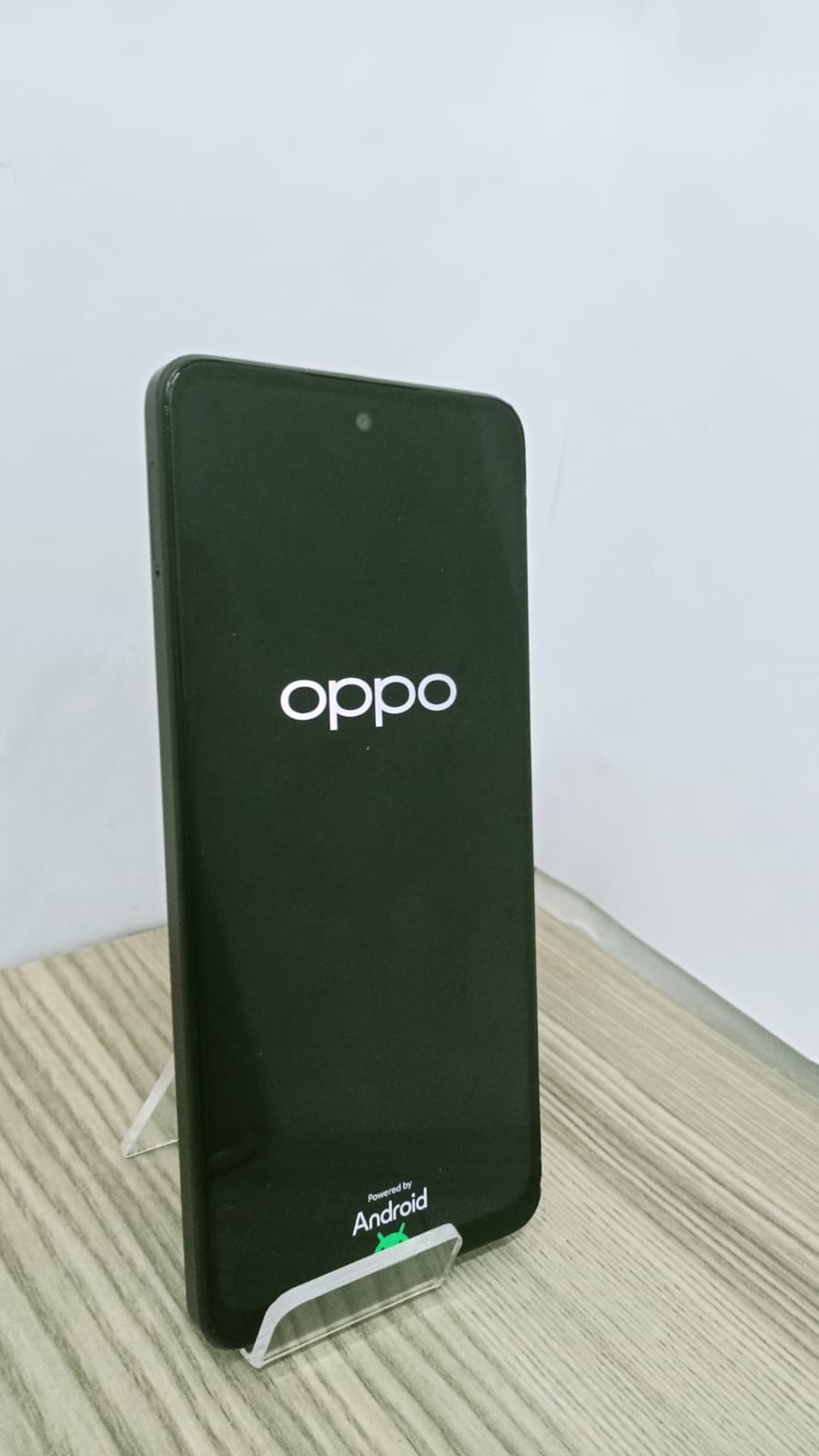 OPPO A40 256GB / 4GB RAM usado sin acesorios
