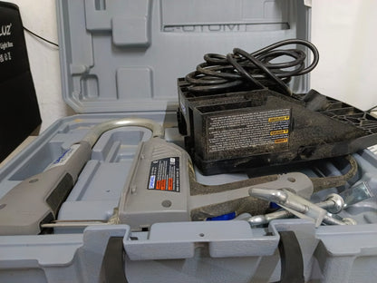 Sierra portatil DREMEL f03ms20 en estuche, usado
