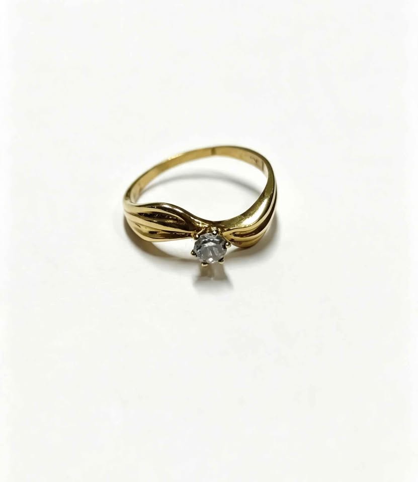 Oro Anillo 14K Peso 3.0 Gramos USADO
