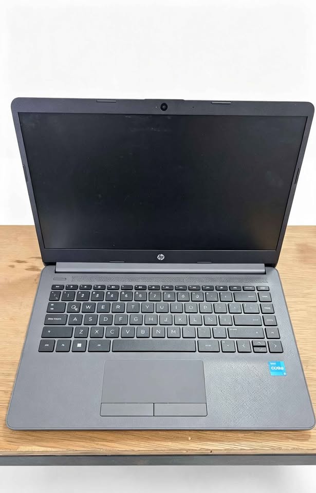 LAPTOP HP 256GB 8 RAM