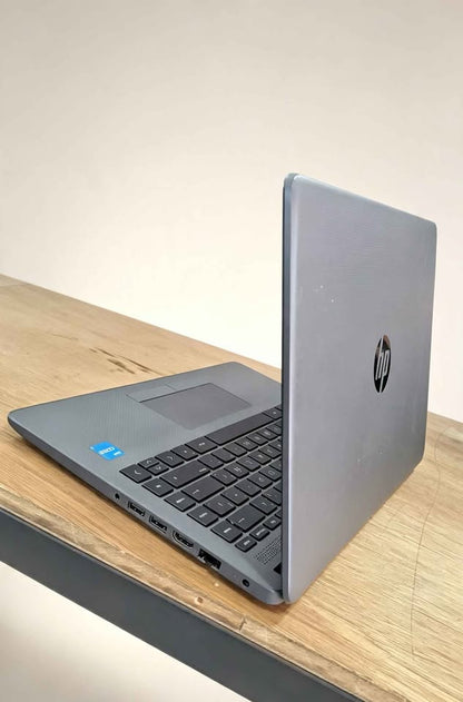 LAPTOP HP 256GB 8 RAM