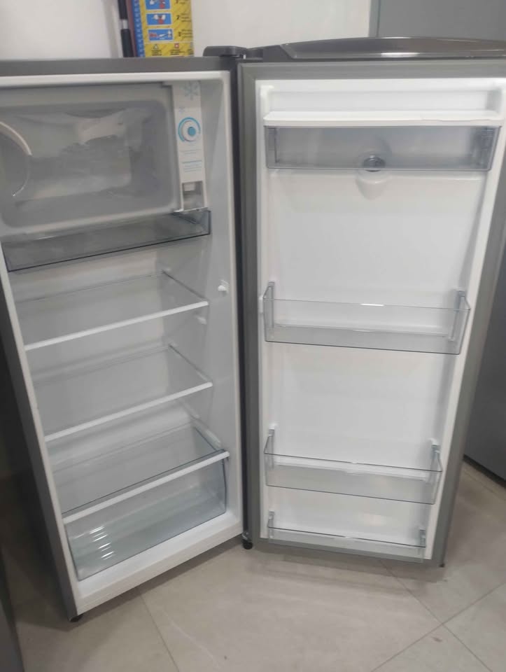 Refrigerador HISENSE 11 pies, usado