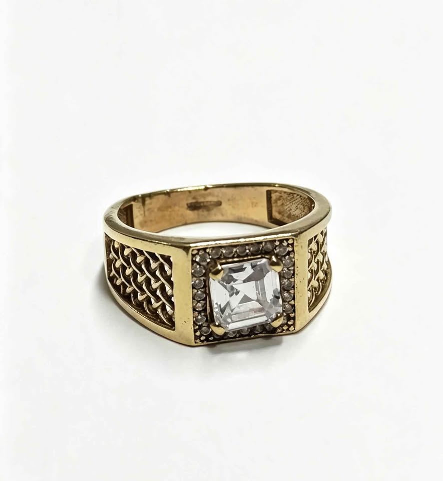 Oro Anillo Tipo sello 10k 6.1g